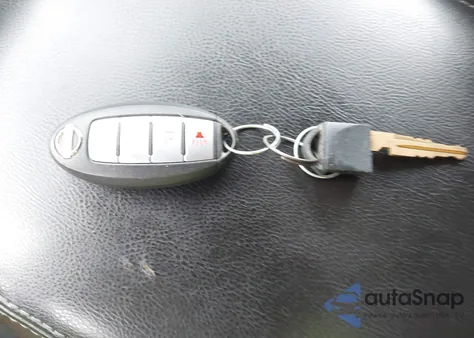 2018 Nissan Pathfinder Sv z USA, uszkodzony, nr VIN 5N1DR2MM0JC609570